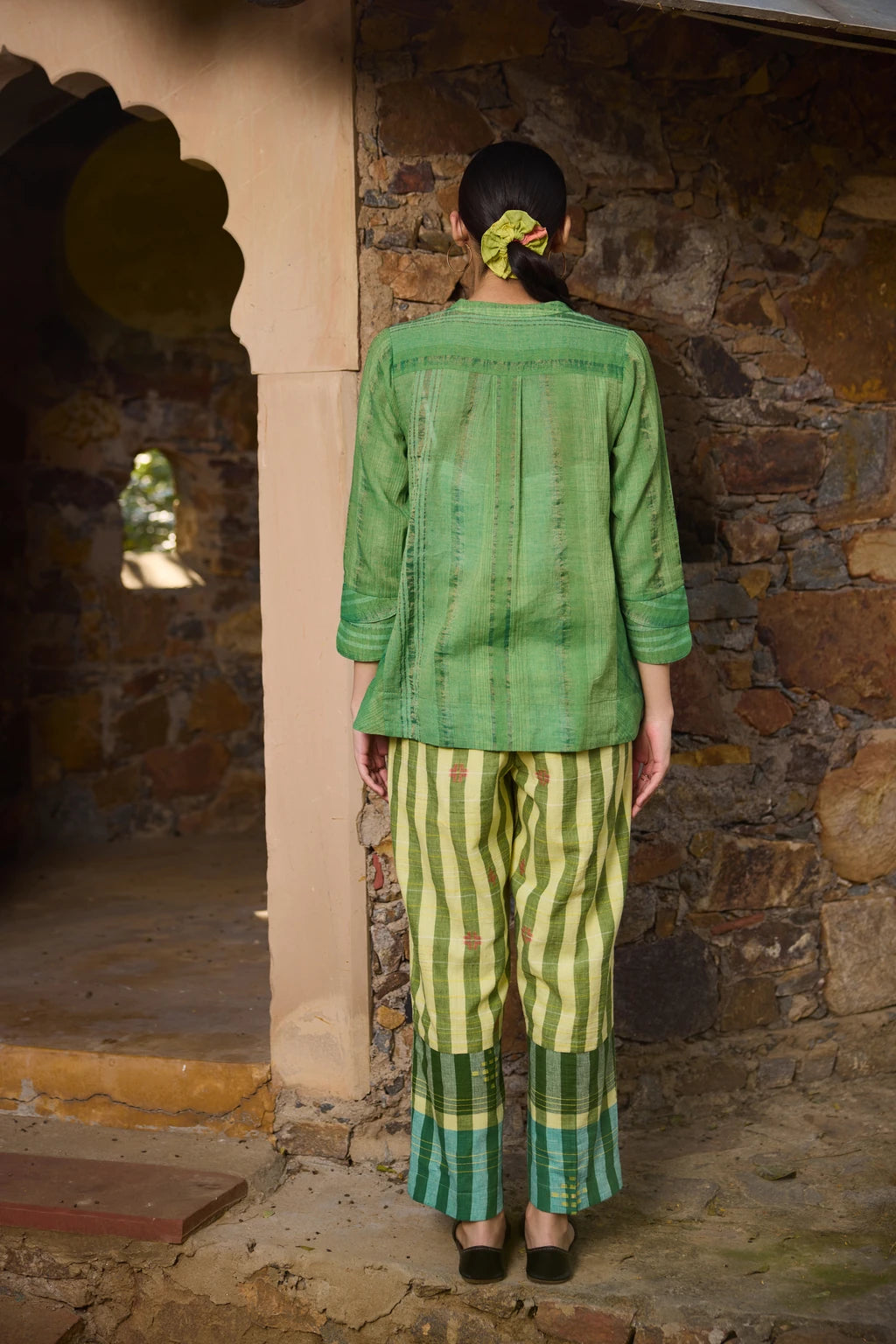 Axa Set — jamdani cotton zari set — back view | Sarron