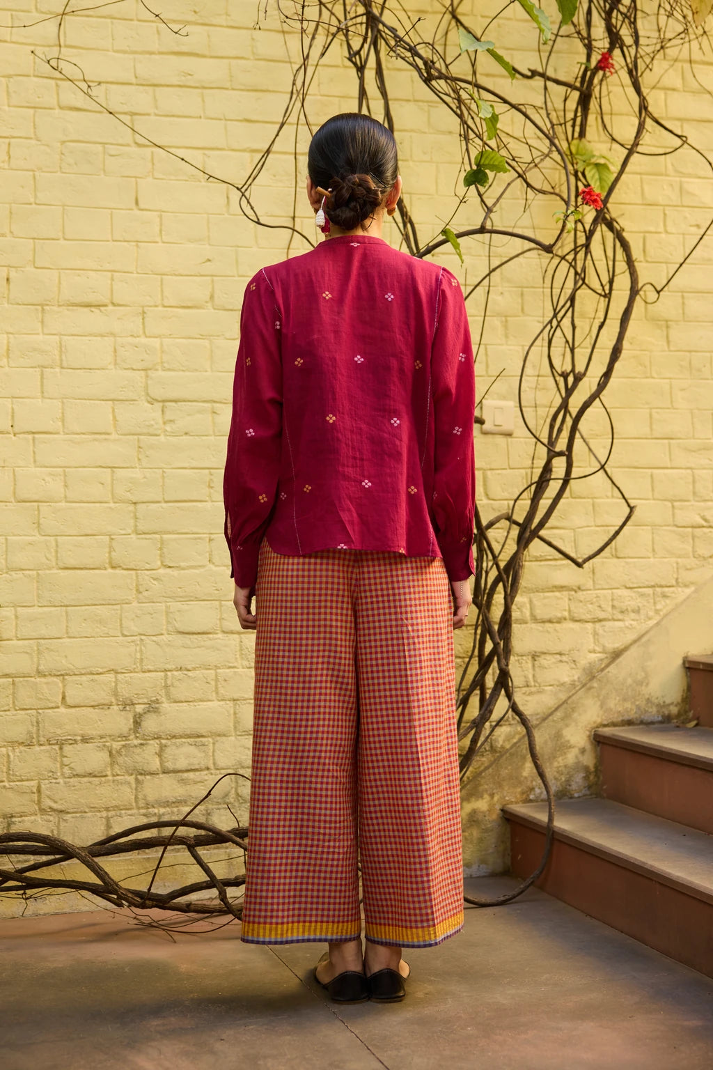 Ira Set — jamdani cotton set — back view | Sarron