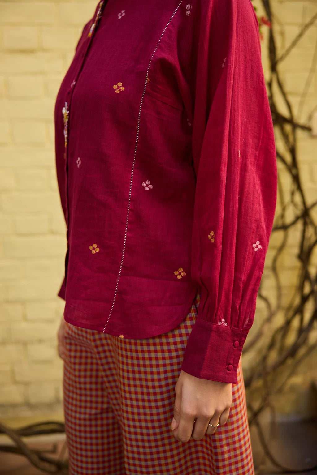 Ira Set — jamdani cotton set — fabric detail | Sarron