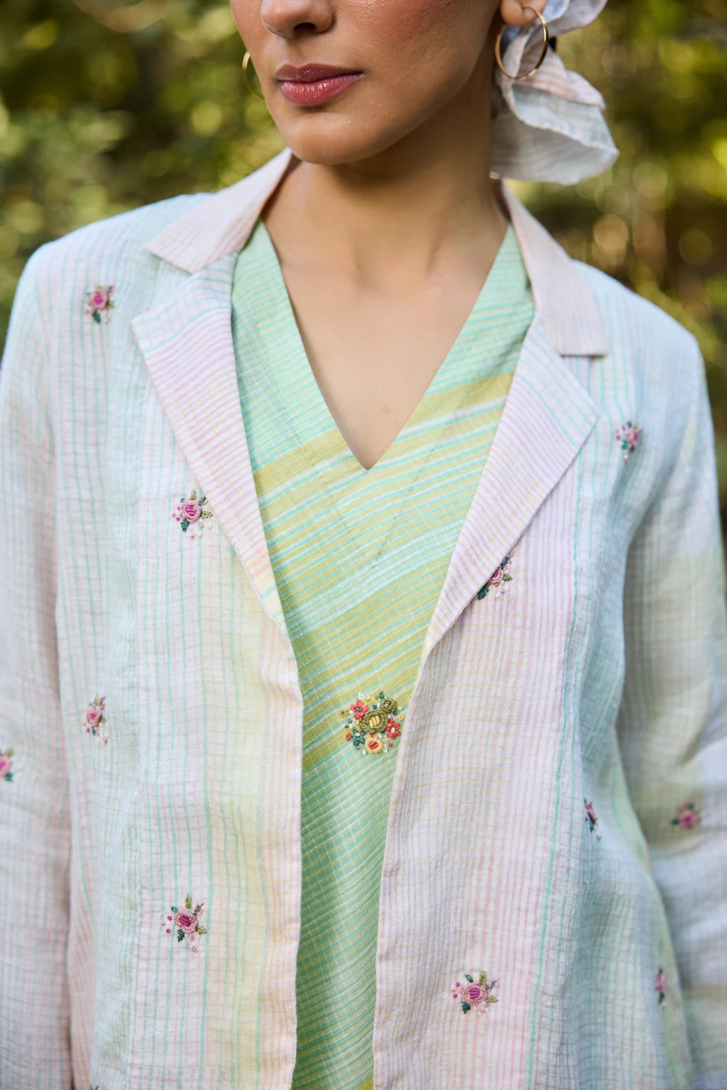 Vana Overlay — White hand-block printed cotton jacket — close-up | Sarron