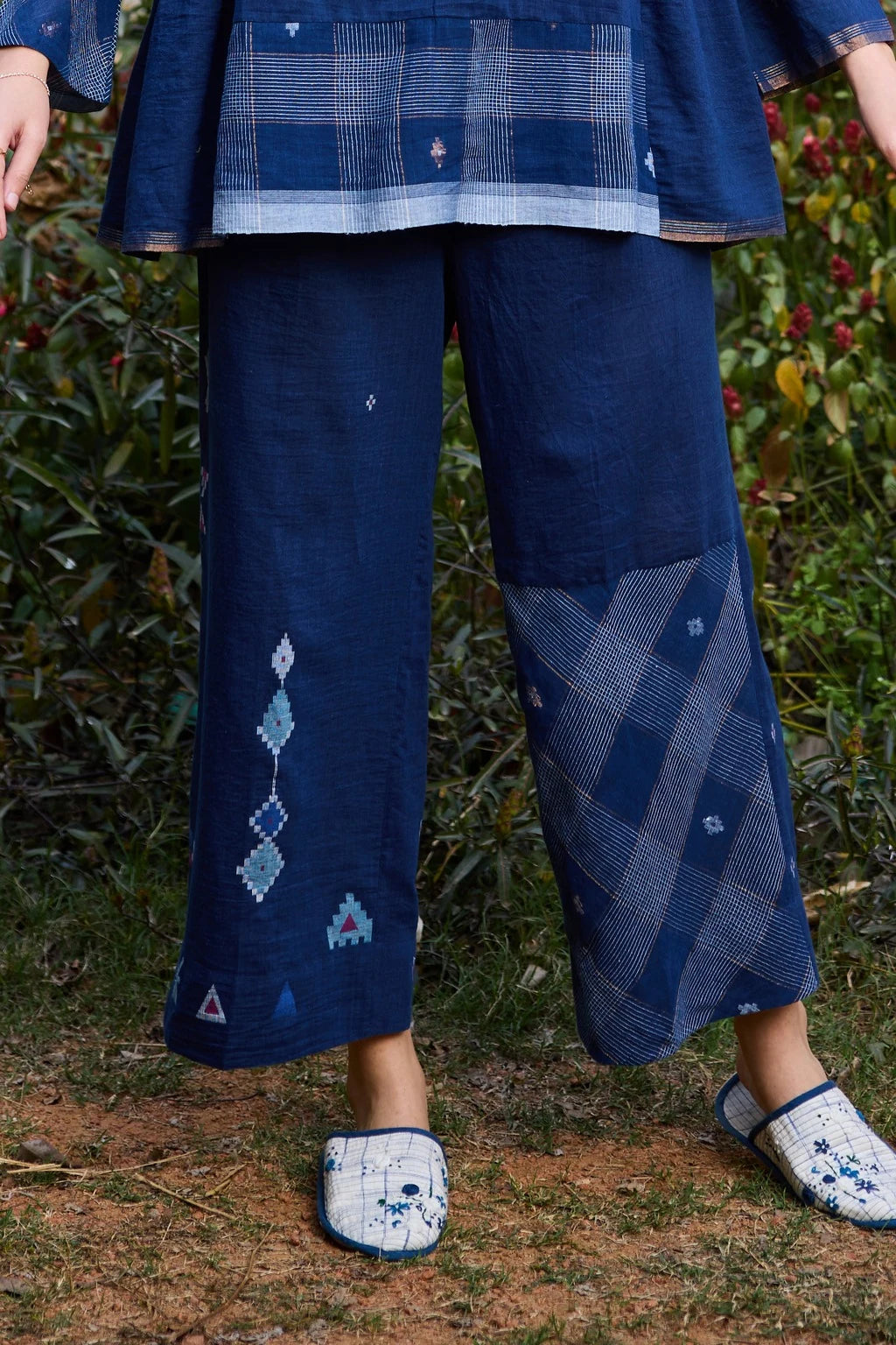Vara Pant — jamdani silk cotton pant — campaign shot | Sarron