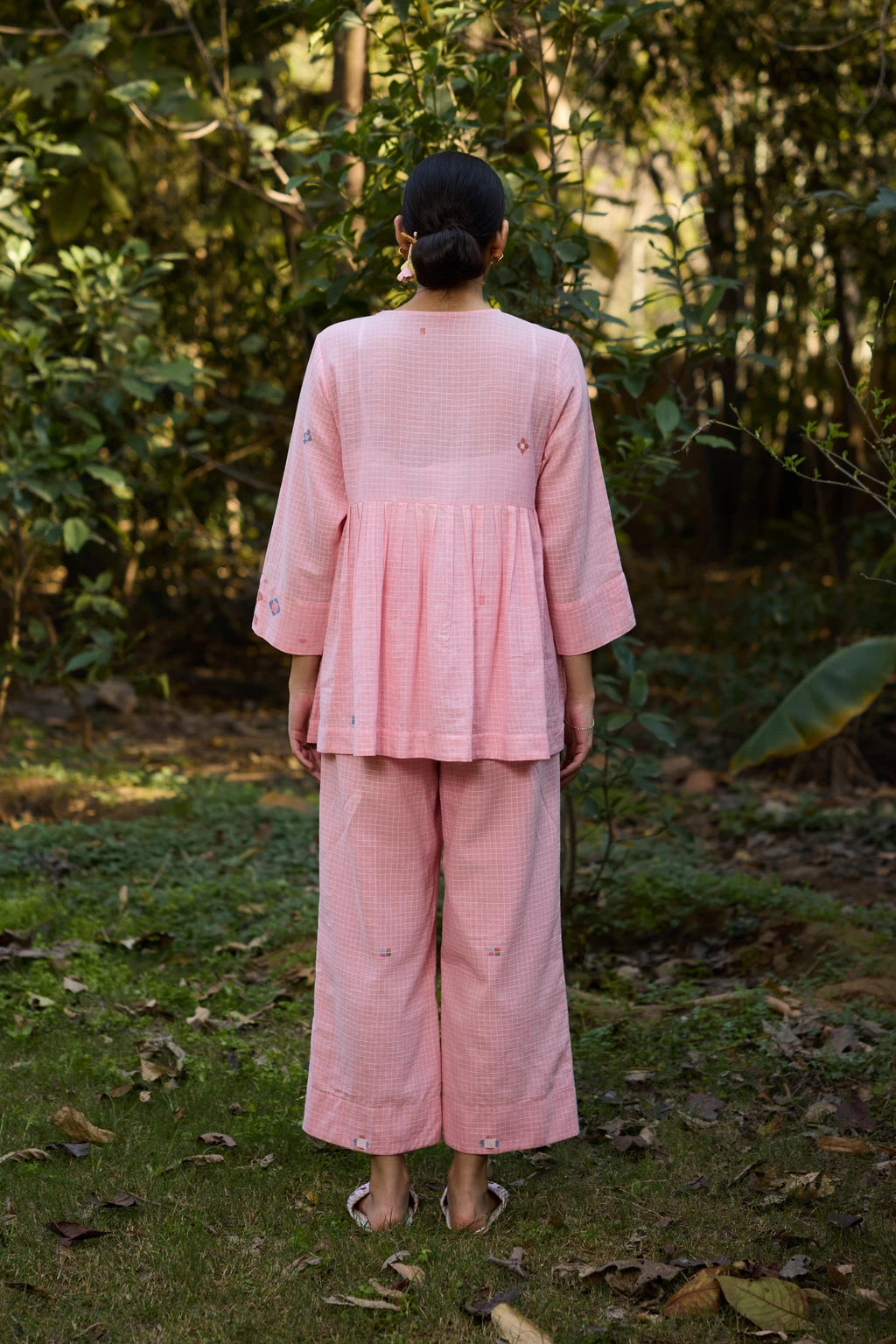 Mila Set — Pink checkered Jamdani cotton co-ord set — back view | Sarron