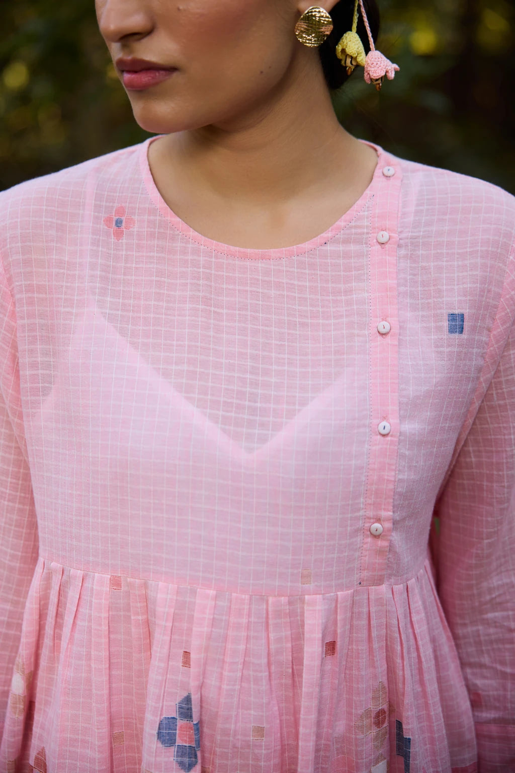Mila Set — Pink checkered Jamdani cotton co-ord set — detail view | Sarron
