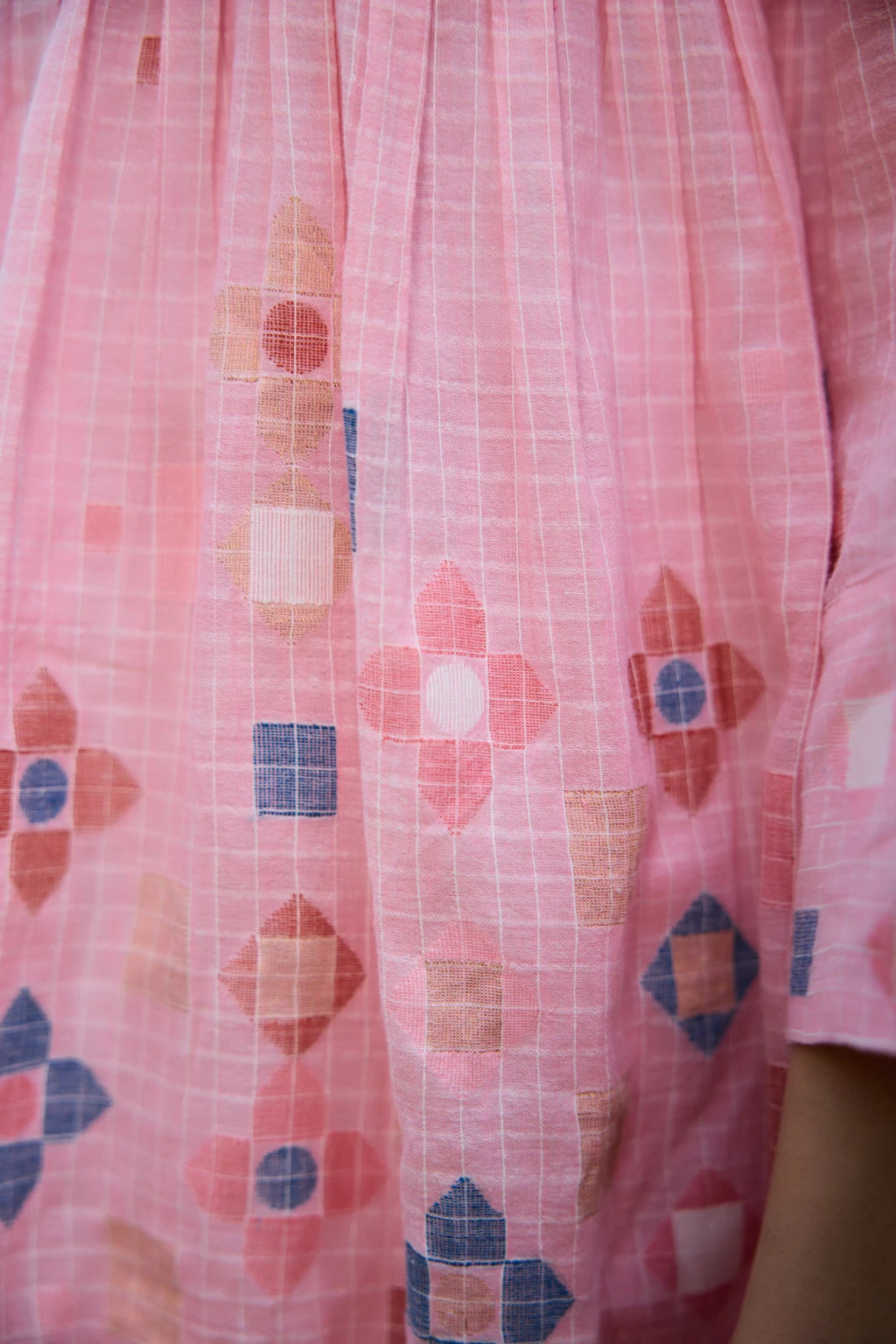 Mila Set — Pink checkered Jamdani cotton co-ord set — close-up | Sarron