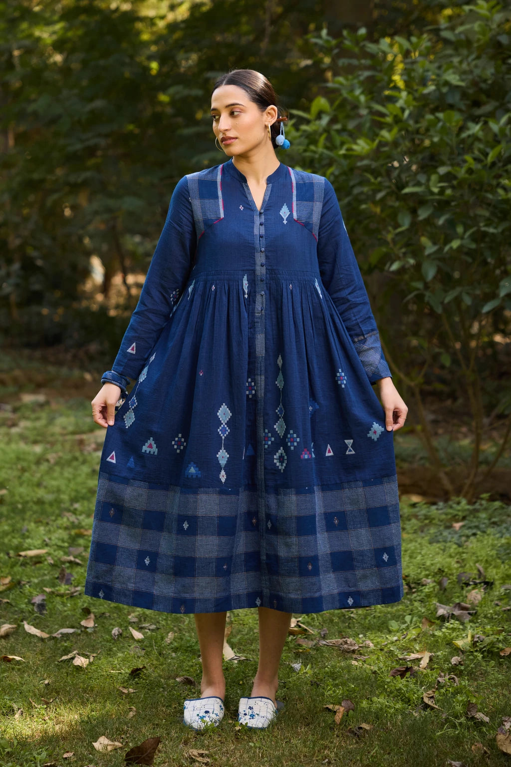 Nimi Dress — Deep indigo blue silk cotton Jamdani dress — detail view | Sarron