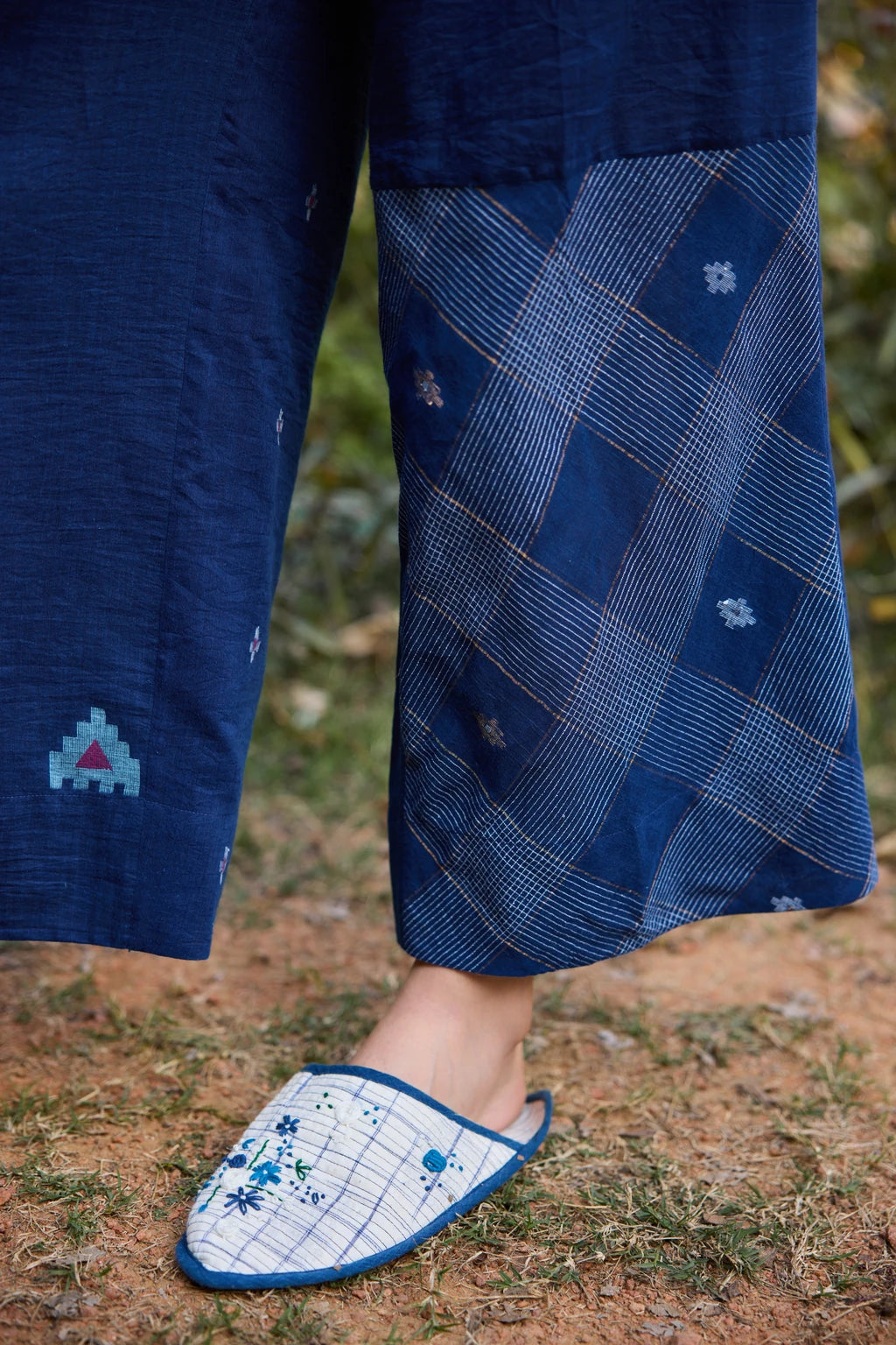 Vara Set — jamdani silk cotton set — fabric detail | Sarron