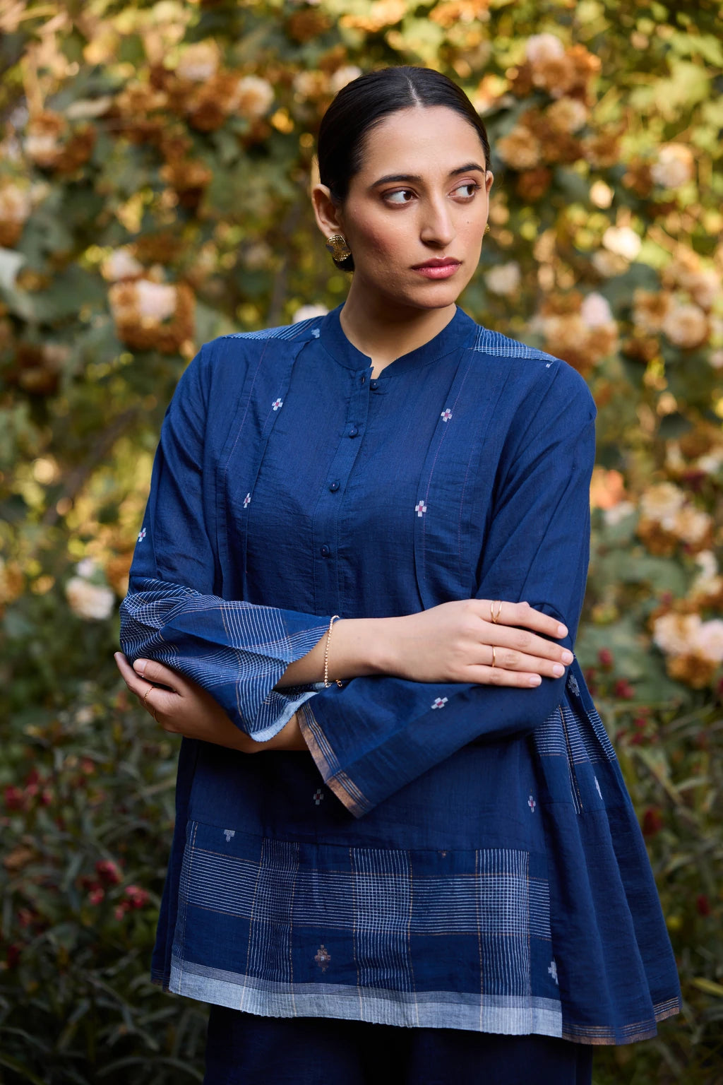 Vara Set — jamdani silk cotton set — side view | Sarron