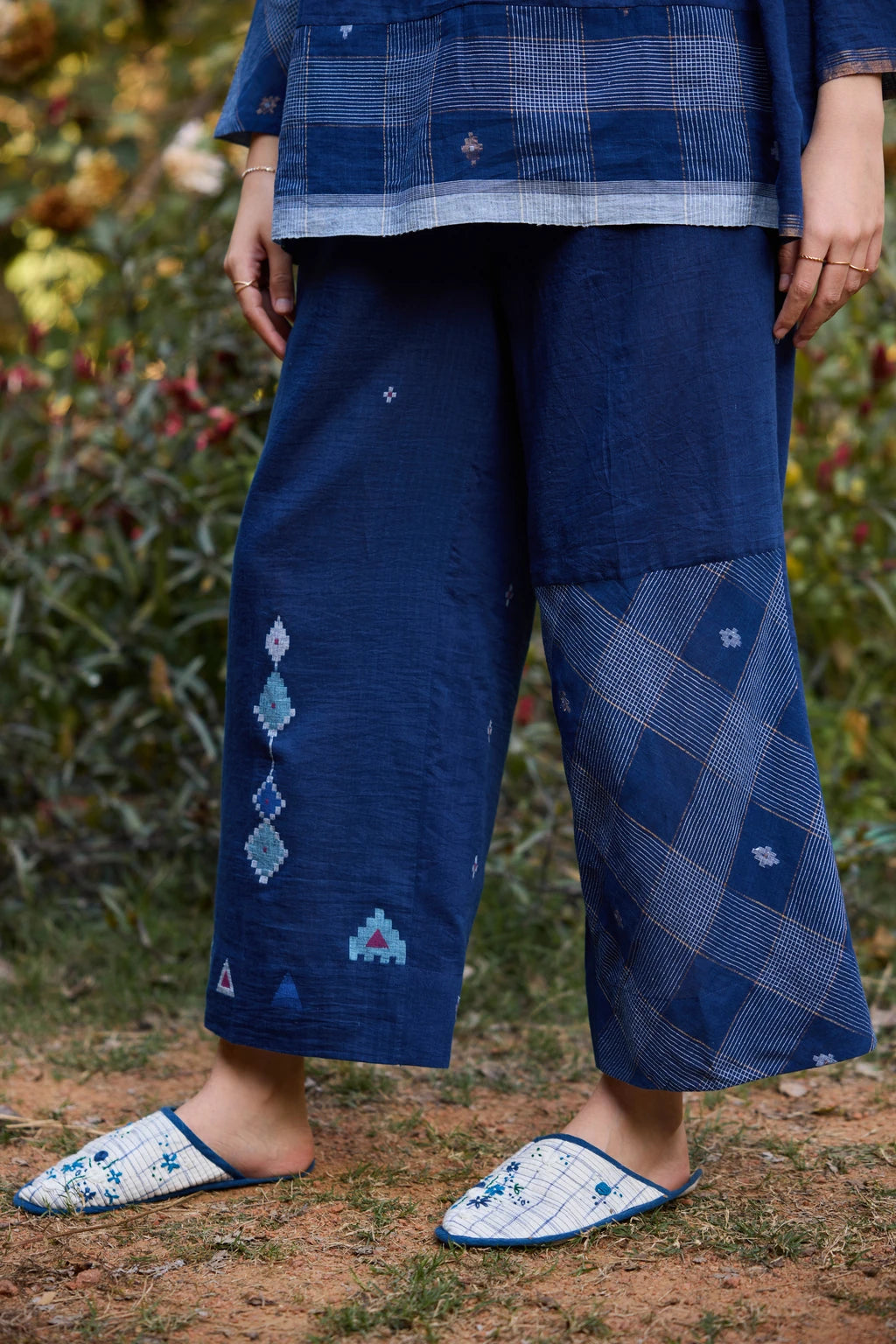 Vara Set — jamdani silk cotton set — fabric detail | Sarron